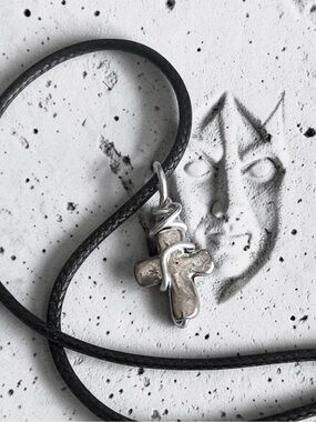5 For $25💫Alternative Silver Cross Pendant
